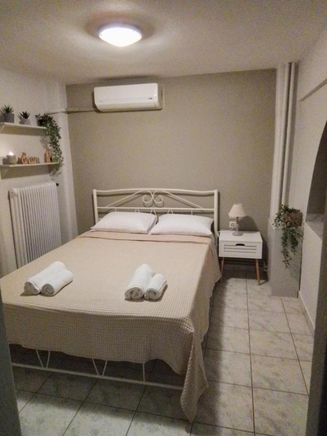 George House Apartment Larissa Bagian luar foto