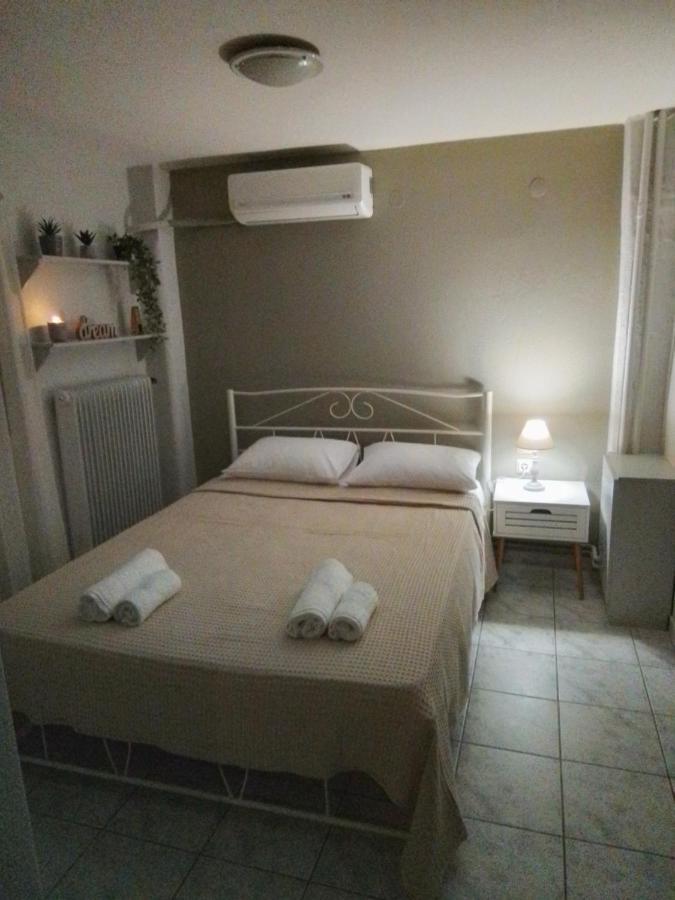 George House Apartment Larissa Bagian luar foto